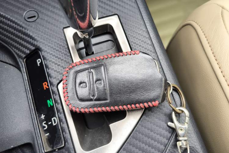 Used Toyota RAV4 2013 2.5L Automatic 4x4 Elite Edition Vehicle Key