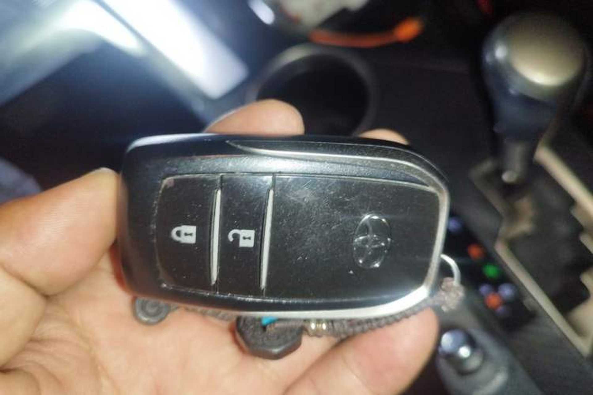 Used Toyota RAV4 2013 2.0L CVT Four-Wheel Drive New Edition Vehicle Key