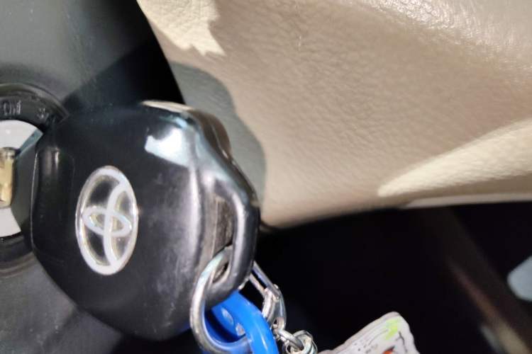 Used Toyota RAV4 2013 Special Edition 2.0L Automatic Elite Vehicle Key