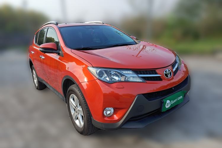 Used Toyota RAV4 2013 2.5L Automatic 4x4 Elite Edition Front Right 45 Deg