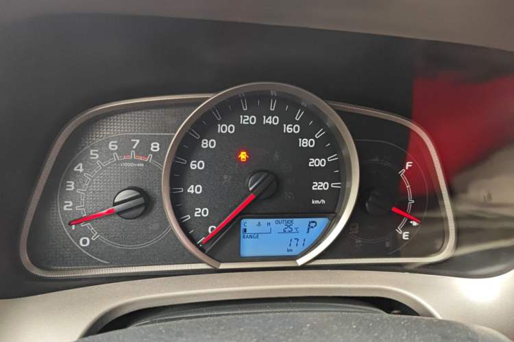 Used Toyota RAV4 2013 2.0L CVT Two-Wheel Drive Urban Edition Instrument Cluster