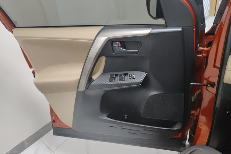 Used Toyota RAV4 2013 2.0L CVT Four-Wheel Drive Fashion Edition Left Front Door Interior