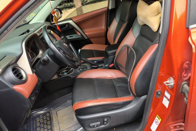 Used Toyota RAV4 2013 2.5L Automatic 4x4 Elite Edition Left Front Seat