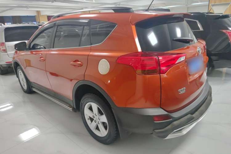 Used Toyota RAV4 2013 2.0L CVT Four-Wheel Drive Fashion Edition Left Side