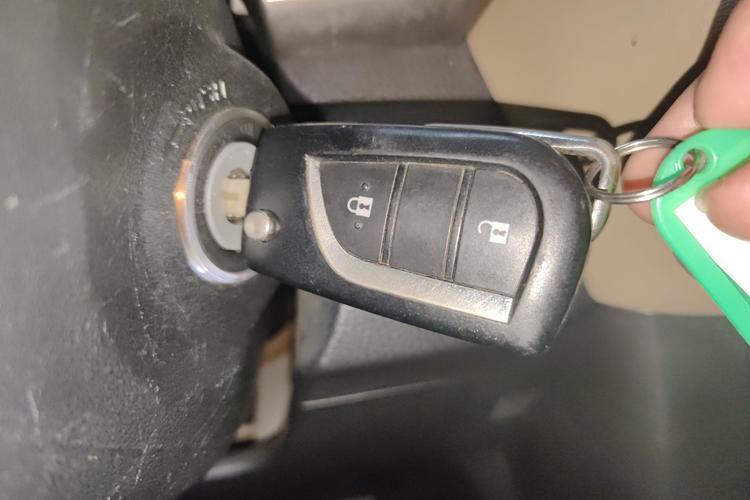 Used Toyota RAV4 2013 2.0L CVT Four-Wheel Drive Fashion Edition Vehicle Key