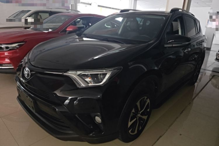 Używany Toyota RAV4 2015 2.0L CVT Two-Wheel Drive Fashion Edition Guazi used car, China used car export, Used car for sale, Used cars, Cheapest cars for sale