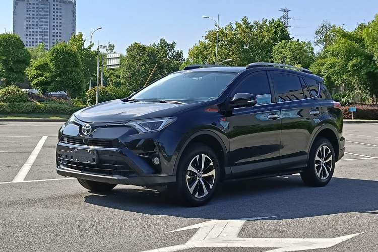 Toyota RAV4 2015 2.0L CVT Two-Wheel Drive Fashion Edition usata Guazi used car, China used car export, Used car for sale, Used  cars, Cheapest cars for sale