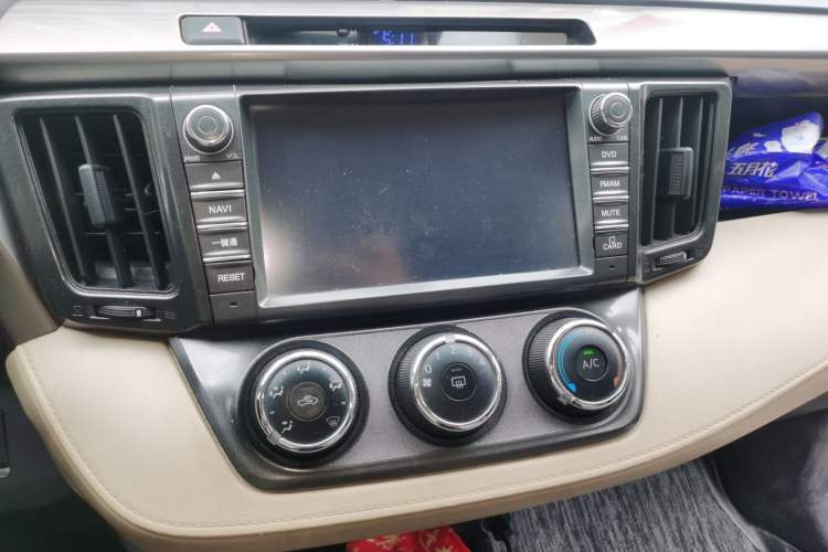 Used Toyota RAV4 2015 2.0L CVT Two-Wheel Drive Urban Edition Audio And AC Panel