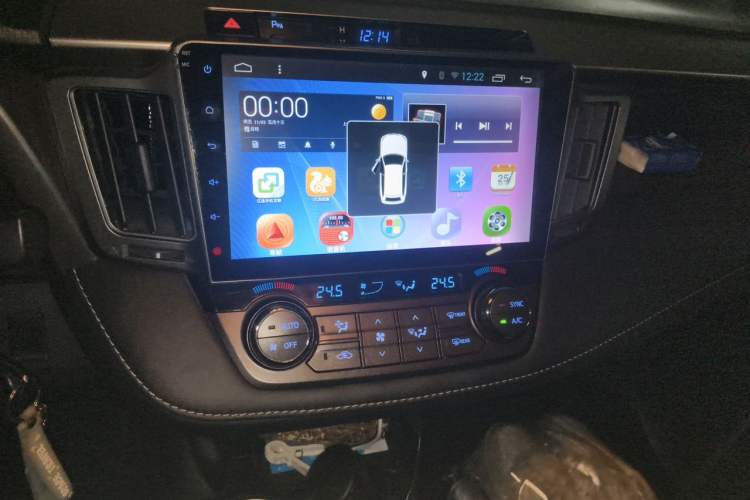 Used Toyota RAV4 2015 2.0L CVT Two-Wheel Drive Fashion Edition Audio And AC Panel