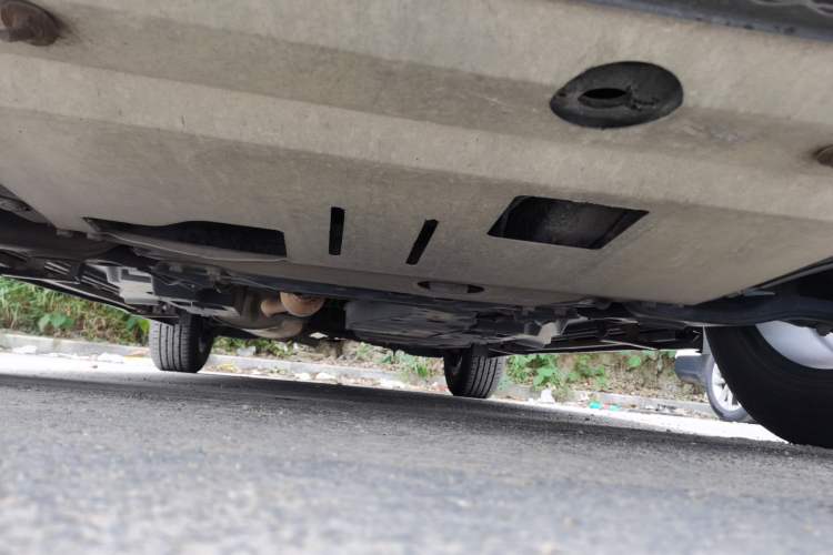 Used Toyota RAV4 2015 2.0L CVT Two-Wheel Drive Urban Edition Chassis Front