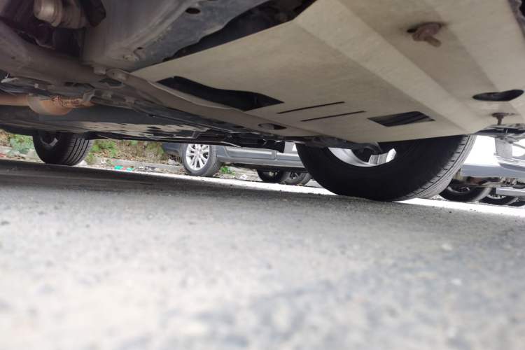 Used Toyota RAV4 2015 2.0L CVT Two-Wheel Drive Urban Edition Chassis Front Right