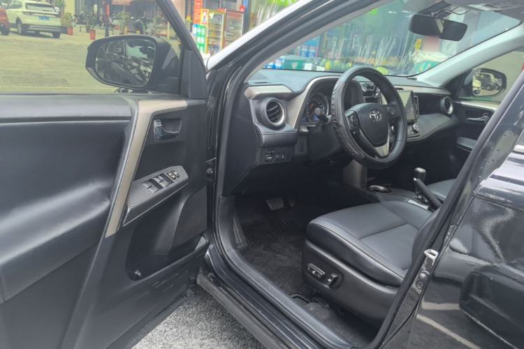 Used Toyota RAV4 2015 2.0L CVT Four-Wheel Drive New Edition Driver Seat
