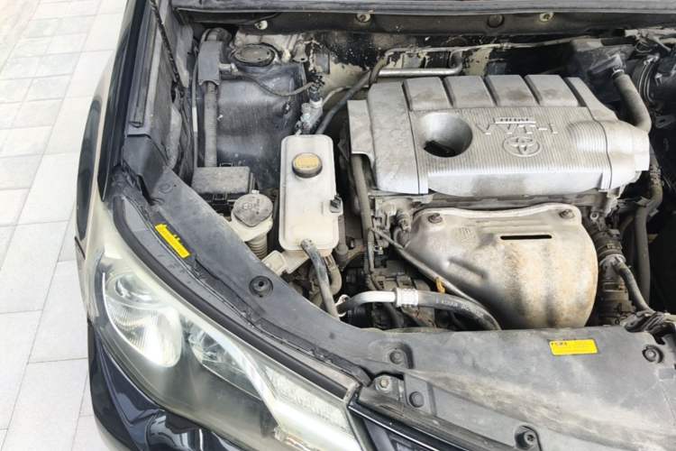 Used Toyota RAV4 2015 2.5L Automatic 4x4 Elite Edition Engine Bay Right