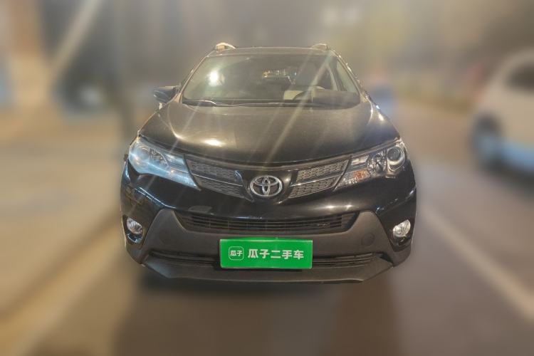 Used Toyota RAV4 2015 2.0L CVT Two-Wheel Drive Fashion Edition Front