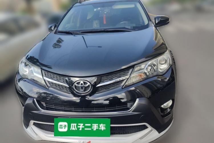 Used Toyota RAV4 2015 2.0L CVT Two-Wheel Drive Fashion Edition Front