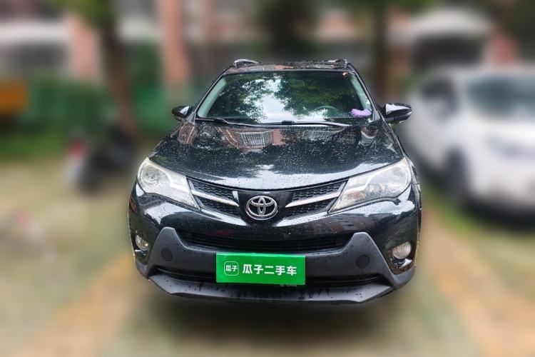 Used Toyota RAV4 2015 2.0L CVT Two-Wheel Drive Urban Edition Front