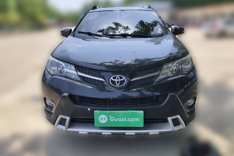 Used Toyota RAV4 2015 2.0L CVT Two-Wheel Drive Fashion Edition Front