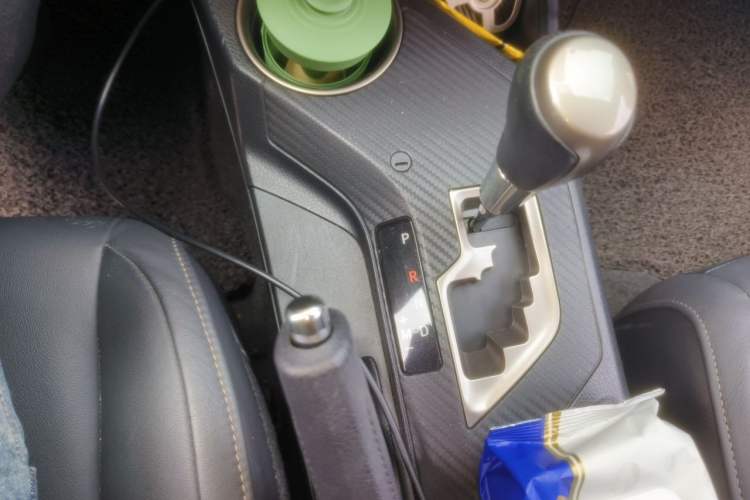 Used Toyota RAV4 2015 2.0L CVT Four-Wheel Drive New Edition Gear Lever