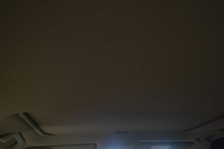 Used Toyota RAV4 2015 2.0L CVT Two-Wheel Drive Fashion Edition Headliner