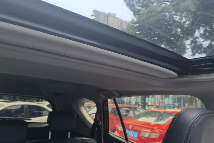Used Toyota RAV4 2015 2.0L CVT Four-Wheel Drive New Edition Headliner