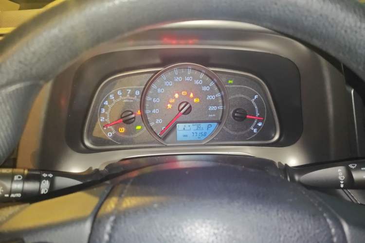 Used Toyota RAV4 2015 2.0L CVT Two-Wheel Drive Fashion Edition Instrument Cluster