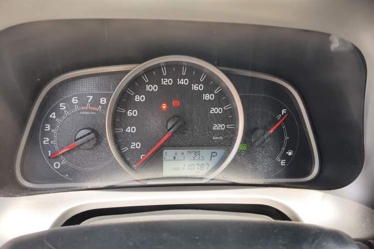 Used Toyota RAV4 2015 2.0L CVT Two-Wheel Drive Fashion Edition Instrument Cluster