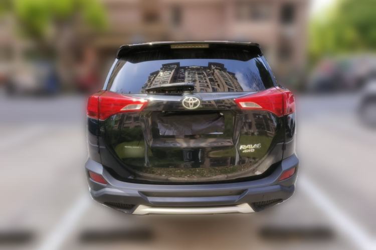Used Toyota RAV4 2015 2.0L CVT Four-Wheel Drive New Edition Rear