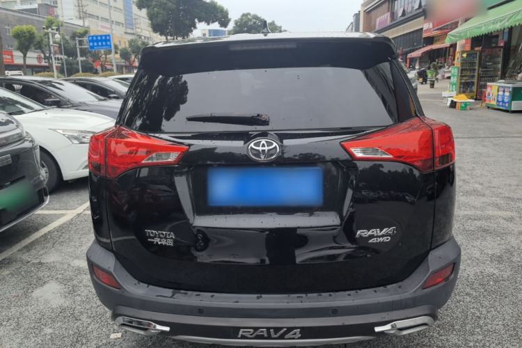 Used Toyota RAV4 2015 2.0L CVT Four-Wheel Drive New Edition Rear