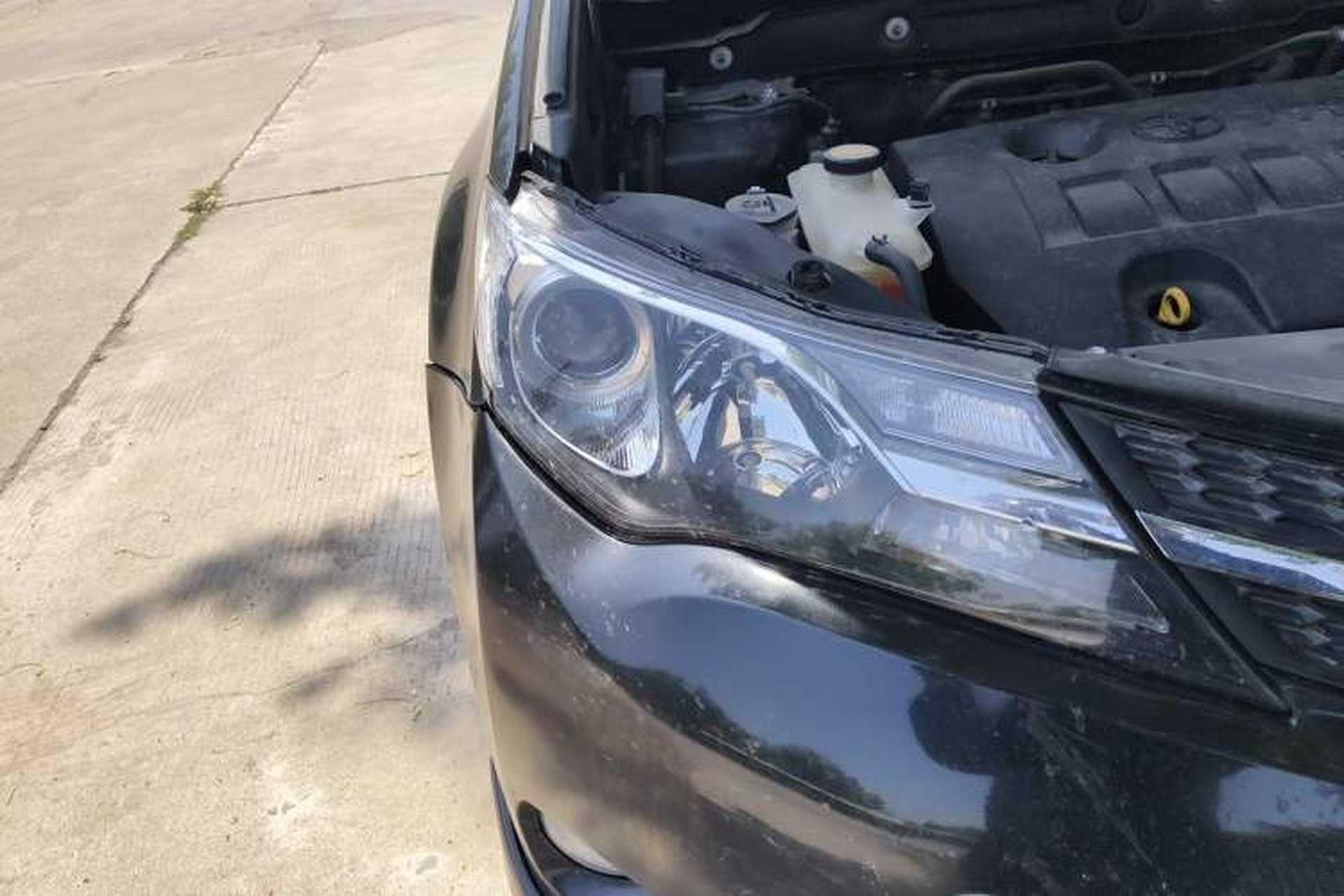 Used Toyota RAV4 2015 2.0L CVT Two-Wheel Drive Fashion Edition Right Front Headlight