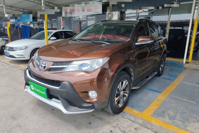Used Toyota RAV4 2015 2.0L CVT Two-Wheel Drive Fashion Edition