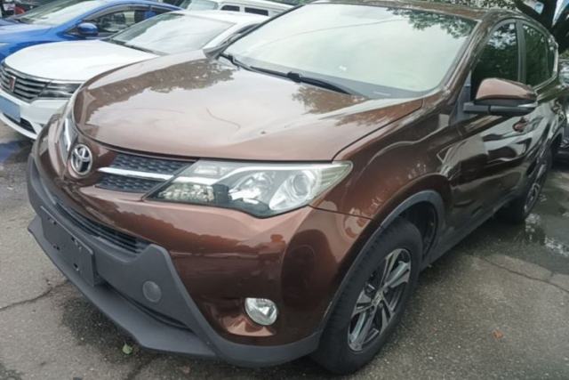 Used Toyota RAV4 2015 2.0L CVT Two-Wheel Drive Fashion Edition
