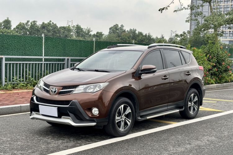 Used Toyota RAV4 2015 2.0L CVT Two-Wheel Drive Fashion Edition Guazi used car, China used car export, Used car for sale, Used  cars, Cheapest cars for sale