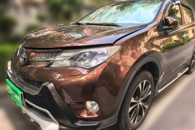 Used Toyota RAV4 2015 2.5L Automatic 4x4 Luxury Edition
