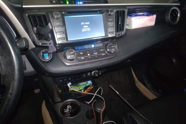 Used Toyota RAV4 2015 2.0L CVT Four-Wheel Drive New Edition Audio And AC Panel