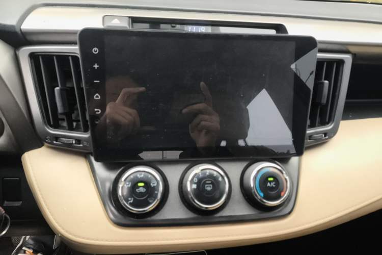 Used Toyota RAV4 2015 2.0L CVT Two-Wheel Drive Urban Edition Audio And AC Panel