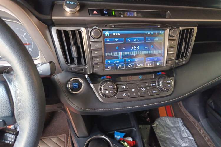Used Toyota RAV4 2015 2.5L Automatic 4x4 Elite Edition Audio And AC Panel