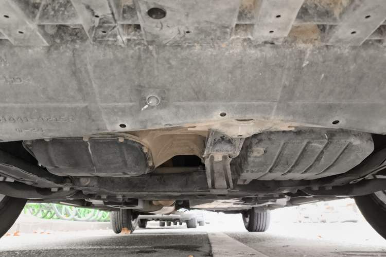 Used Toyota RAV4 2015 2.0L CVT Two-Wheel Drive Fashion Edition Chassis Front