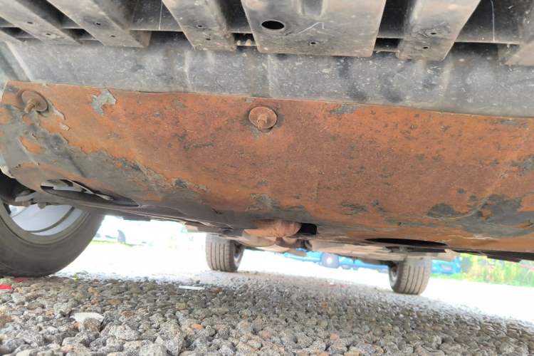 Used Toyota RAV4 2015 2.5L Automatic 4x4 Elite Edition Chassis Front