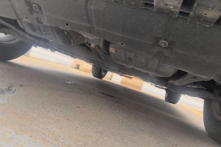 Used Toyota RAV4 2015 2.0L CVT Two-Wheel Drive Fashion Edition Chassis Front
