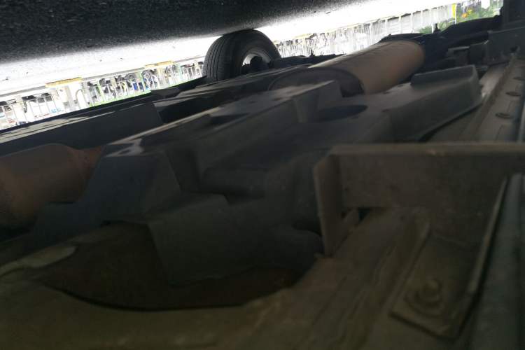 Used Toyota RAV4 2015 2.0L CVT Two-Wheel Drive Urban Edition Chassis Front Right