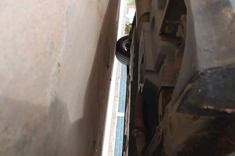 Used Toyota RAV4 2015 2.5L Automatic 4x4 Elite Edition Chassis Front Right