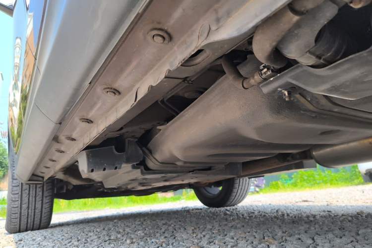 Used Toyota RAV4 2015 2.5L Automatic 4x4 Elite Edition Chassis Rear Left