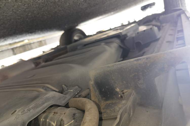Used Toyota RAV4 2015 2.0L CVT Two-Wheel Drive Urban Edition Chassis Rear Left
