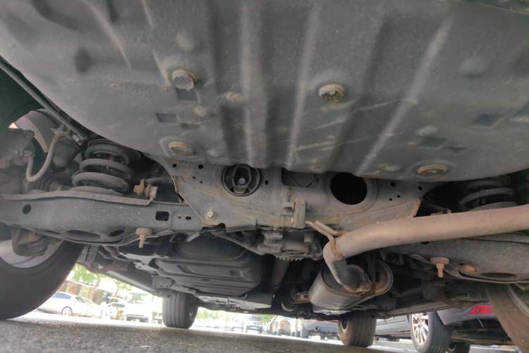 Used Toyota RAV4 2015 2.0L CVT Four-Wheel Drive New Edition Chassis Rear