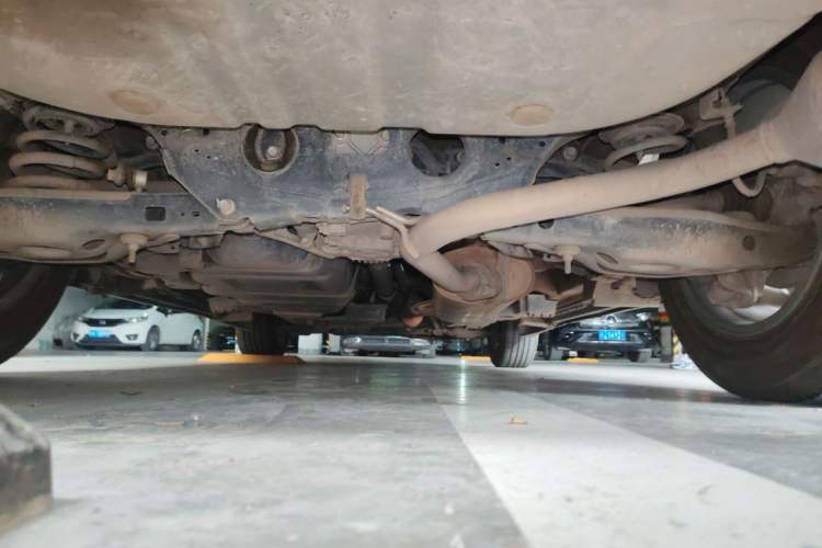 Used Toyota RAV4 2015 2.0L CVT Four-Wheel Drive New Edition Chassis Rear
