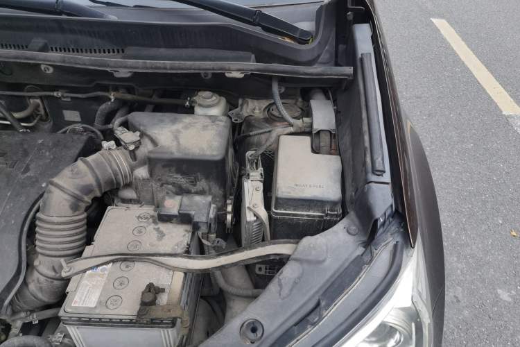 Used Toyota RAV4 2015 2.0L CVT Two-Wheel Drive Urban Edition Engine Bay Left