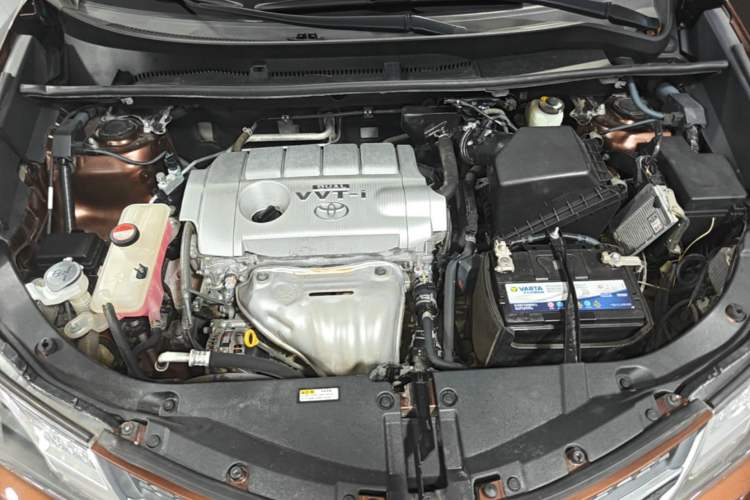 Used Toyota RAV4 2015 2.5L Automatic 4x4 Elite Edition Engine Bay