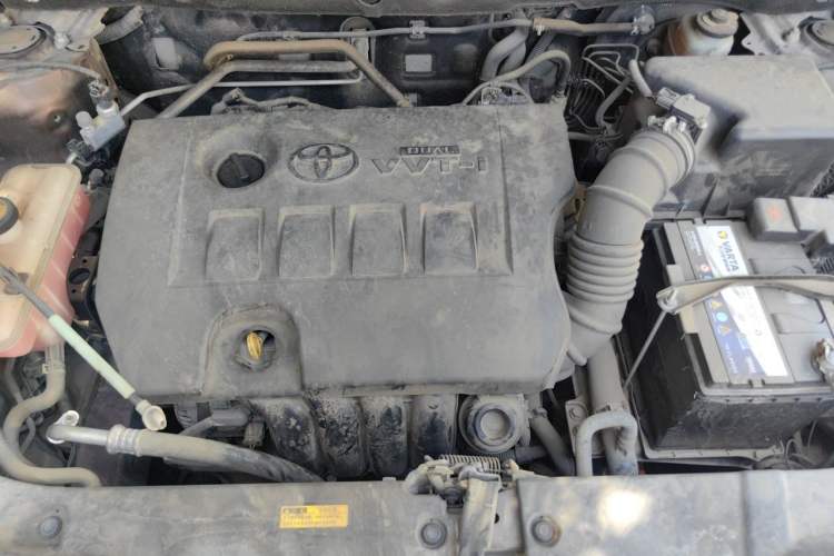 Used Toyota RAV4 2015 2.0L CVT Four-Wheel Drive New Edition Engine Bay