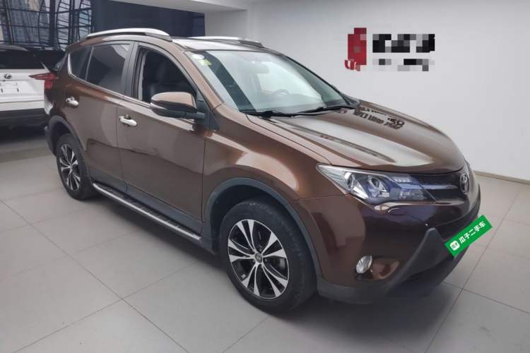 Used Toyota RAV4 2015 2.5L Automatic 4x4 Elite Edition Exterior 1