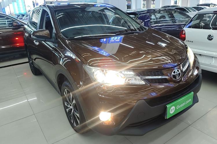 Used Toyota RAV4 2015 2.5L Automatic 4x4 Elite Edition Exterior 1